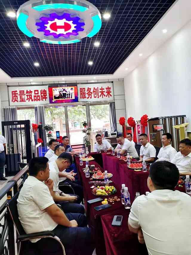 交流現(xiàn)場.jpg 交流現(xiàn)場.jpg