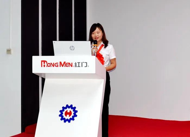 “三八紅旗手”代表胡蝶講話.jpg “三八紅旗手”代表胡蝶講話.jpg