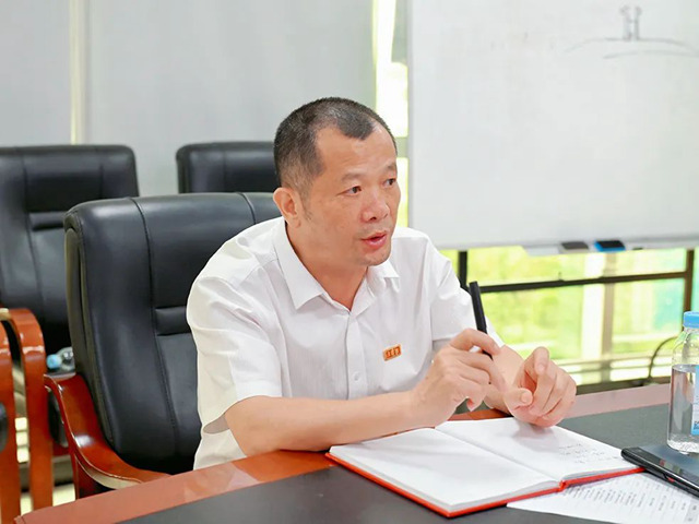 余家紅董事長(zhǎng)對(duì)各中心部門(mén)2023上半年工作進(jìn)行點(diǎn)評(píng).jpg